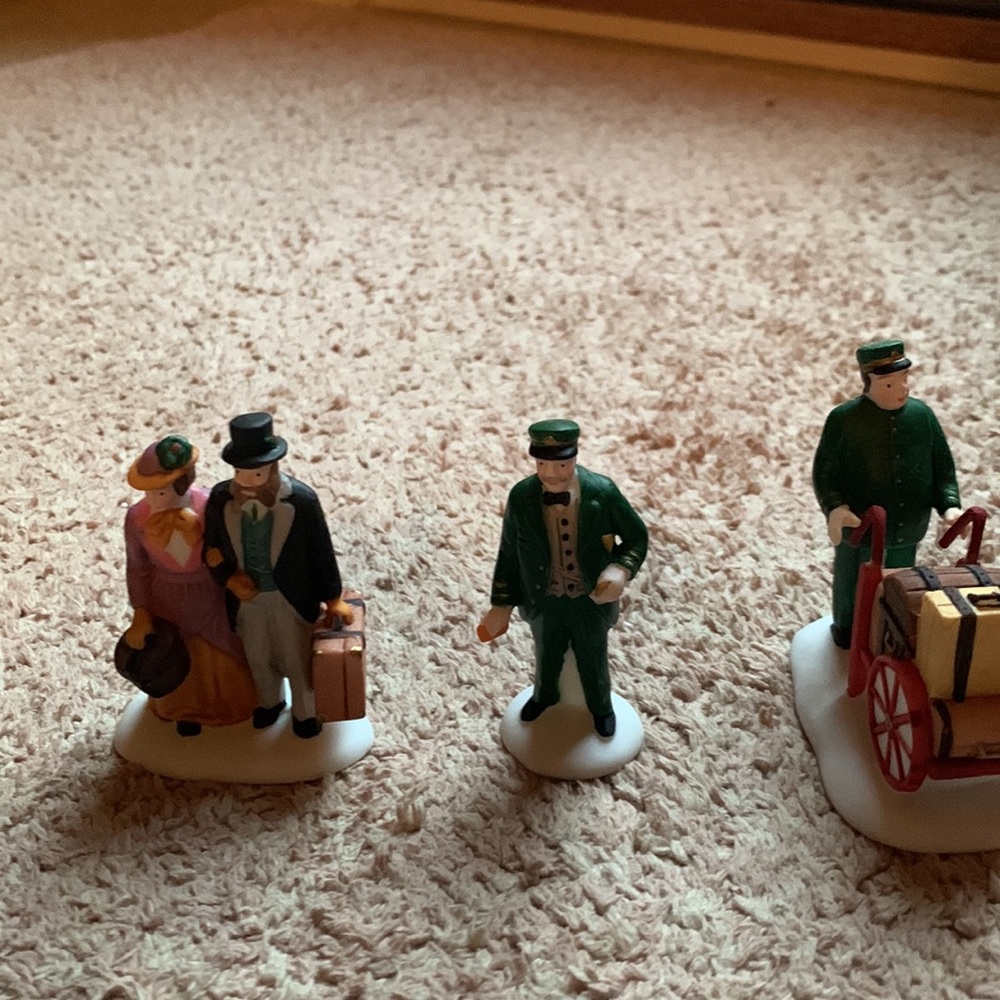 Dept 56, The Heritage Village Collection, Holiday Travelers
